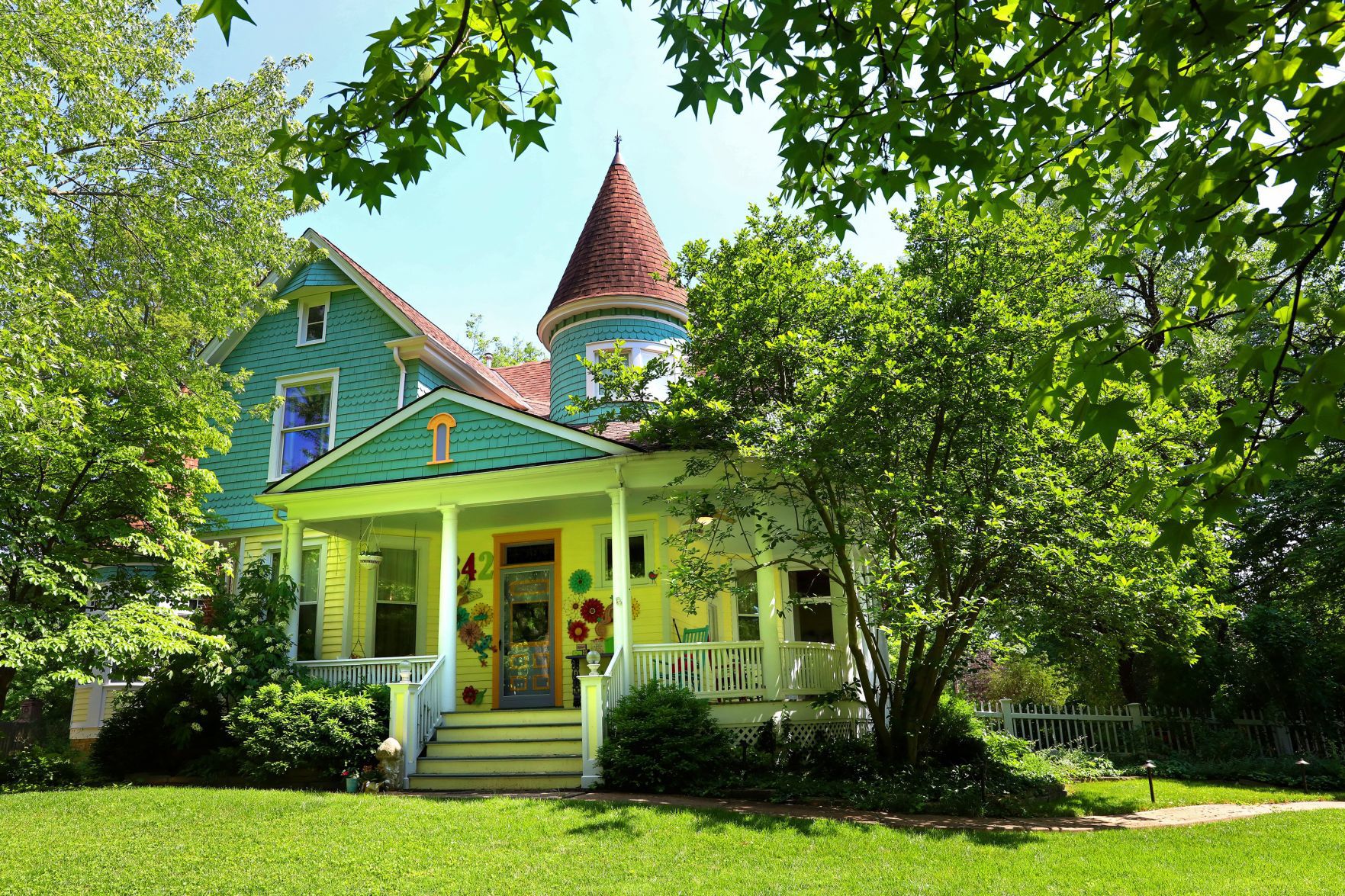 At Home: Amy Studt of Kirkwood